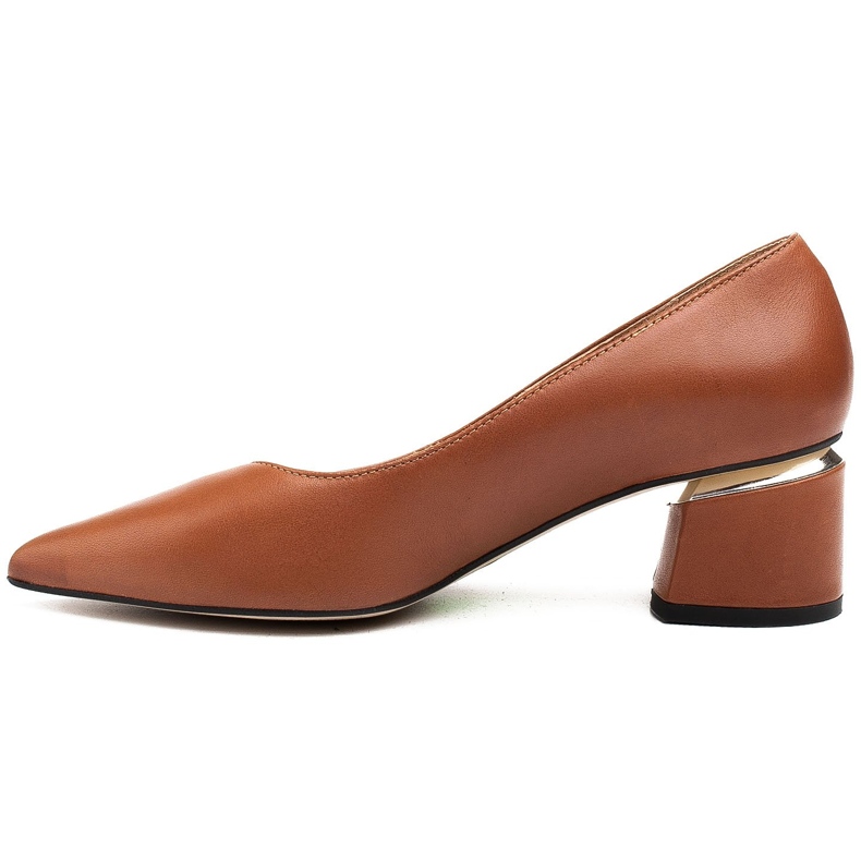 Marco Shoes Bombas marrom 1450P Marco com ouro no calcanhar castanho 2 Marco Shoes Bombas marrom 1450P Marco com ouro no calcanhar castanho 2