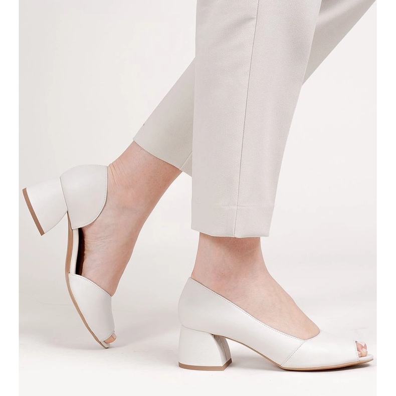 Marco Shoes Bombas de couro branco 1505P 2