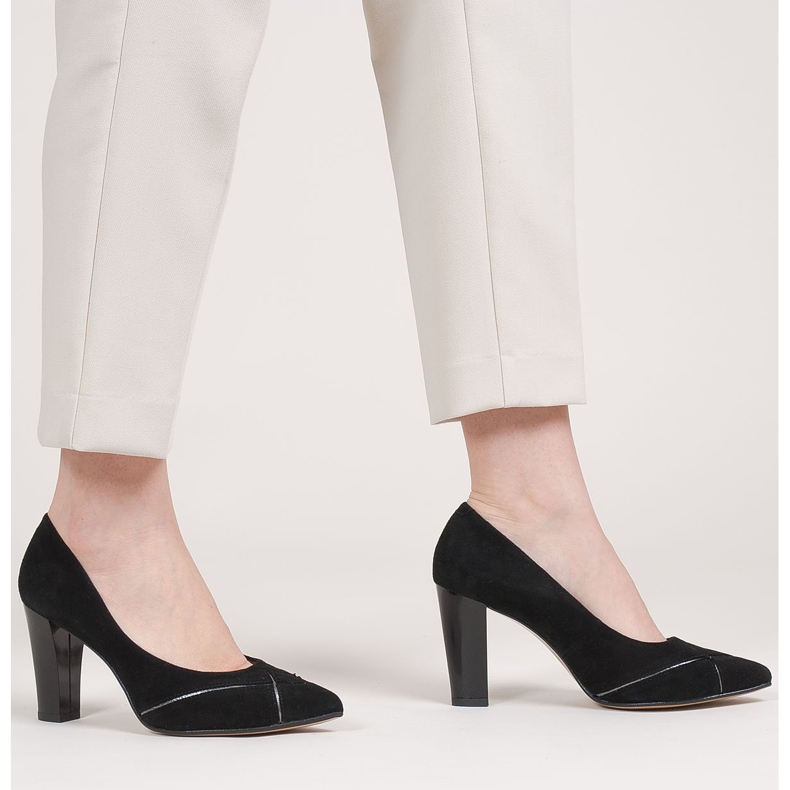 Marco Shoes Sapatilhas de camurça preta com um padrão preto 1