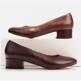 Radoskór Sapatilhas femininas marrons clássicas para um pé mais largo castanho 1