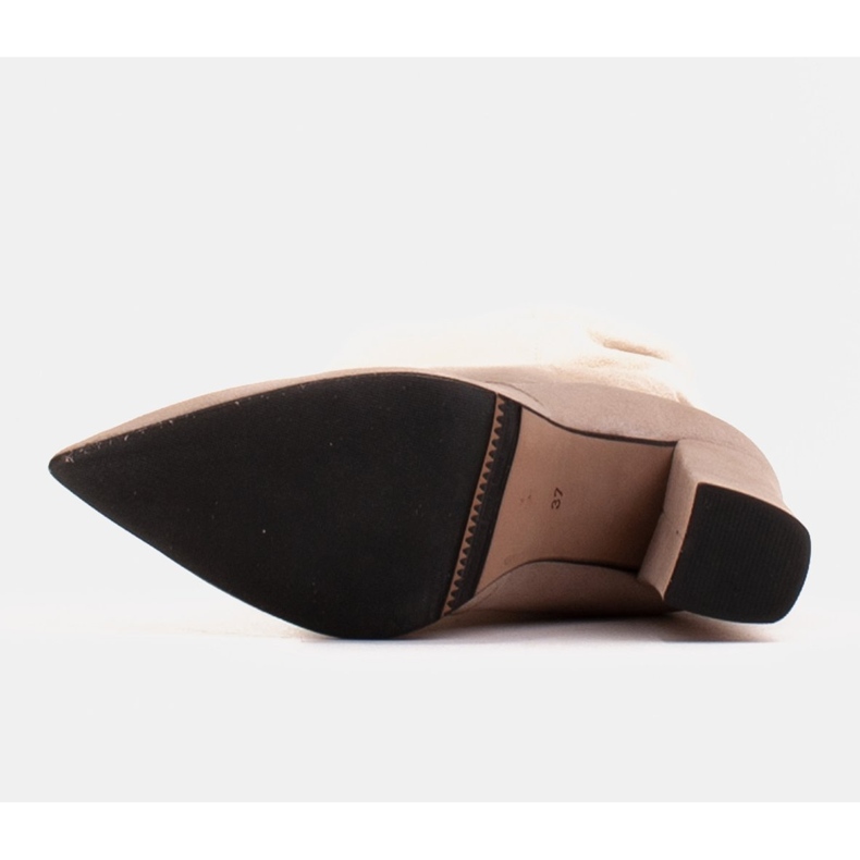 Marco Shoes Botas altas plissadas bege feitas de camurça natural 1