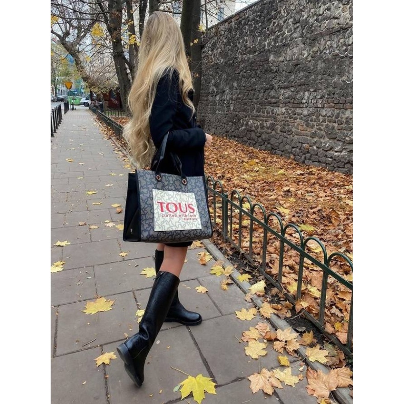 Marco Shoes Botas de cano alto em couro natural com relevo preto 1