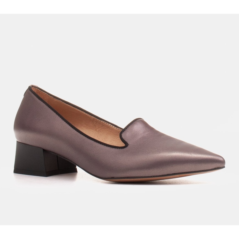 Marco Shoes Sapatilhas femininas com couro interessante e salto baixo castanho 1