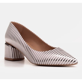 Marco Shoes Bombas com listras brancas e prata com saltos dourados branco 1