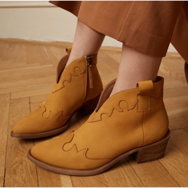 Marco Shoes Botas sem isolamento com camurça e inserções onduladas castanho amarelo 1