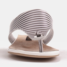 Marco Shoes Sandálias rasas com laca e salto metálico branco prata 1