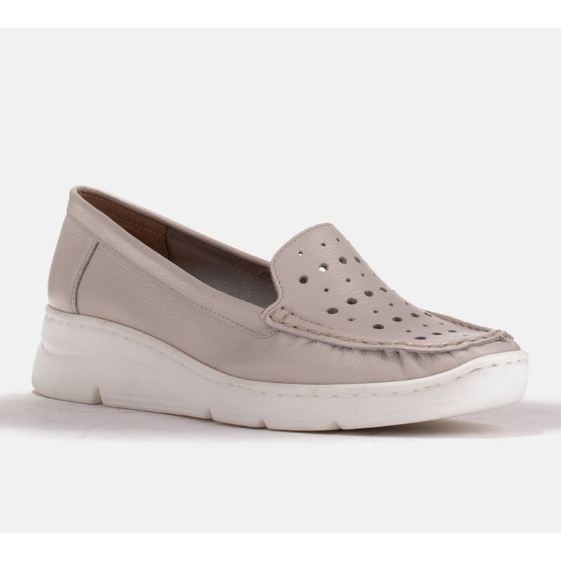 Radoskór Mocassins de couro confortáveis com perfuração bege 1 Radoskór Mocassins de couro confortáveis com perfuração bege 1