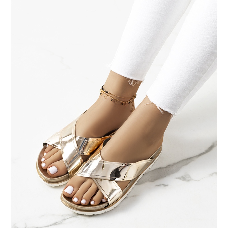 Chinelos Nicolay de mulher dourados 1