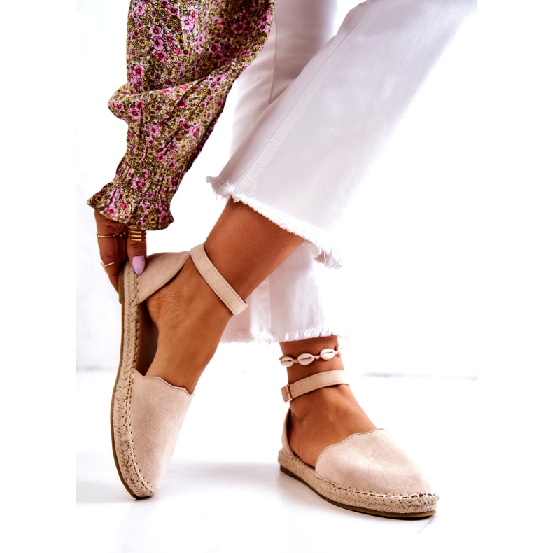 Evento Alpargatas femininas com fivela bege claro Bonetti 2