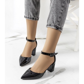 Bombas Mubin lacadas a preto 1