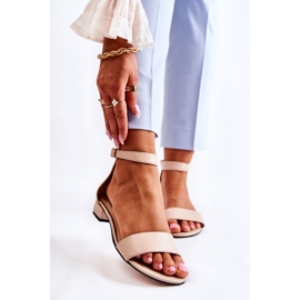 PA2 Sandálias Femininas de Couro Shanley Bege 1