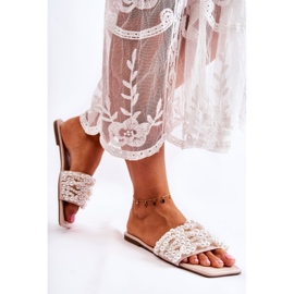 Chinelos femininos clássicos com pérolas Bege Calipso 1