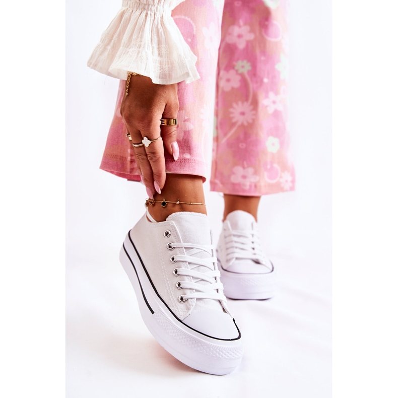 FS3 Tênis Clássico Feminino na Plataforma Conelle Branco 1