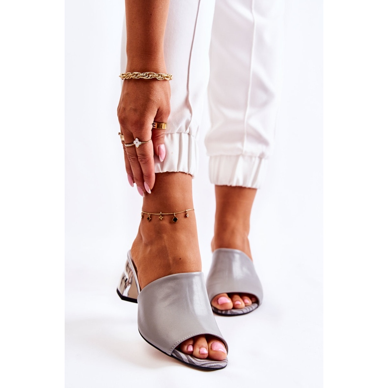 PA2 Chinelos femininos de couro no calcanhar cinza Perry 1