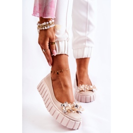 PA2 Bailarinas de couro na plataforma com ornamento de ladette bege 1