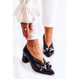 Sapatos de couro com decoração preta Laura Messi 2487 preto 1