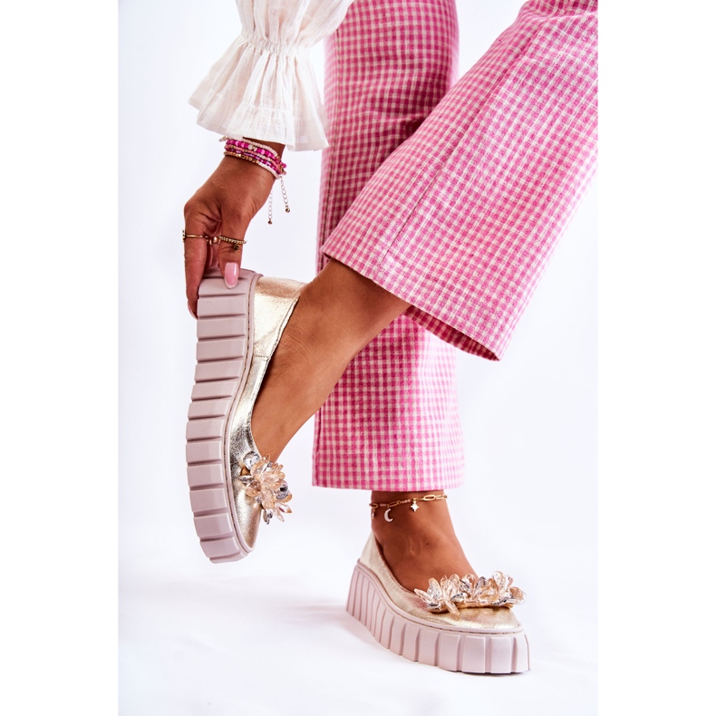 PA2 Bailarinas de Couro na Plataforma com Ornamento Ladette Dourado 2