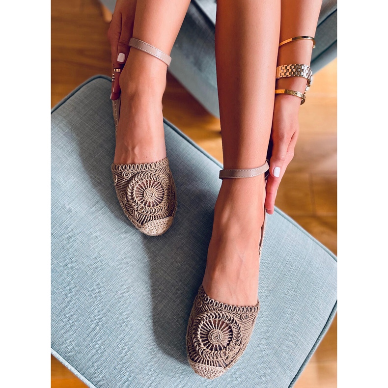 Jasmine Khaki alpargatas vazadas bege 2