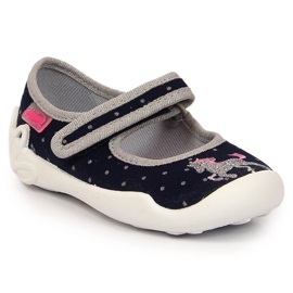 Pantufas Befado de menina pretas de velcro com um unicórnio preto 2 Pantufas Befado de menina pretas de velcro com um unicórnio preto 2