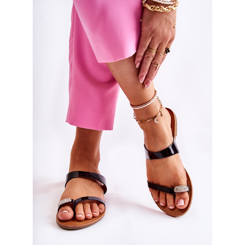 WS1 Chinelos femininos lacados preto Jimena 2