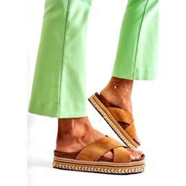 PG1 Chinelos de camurça femininos na plataforma Camel Jossie marrom 3