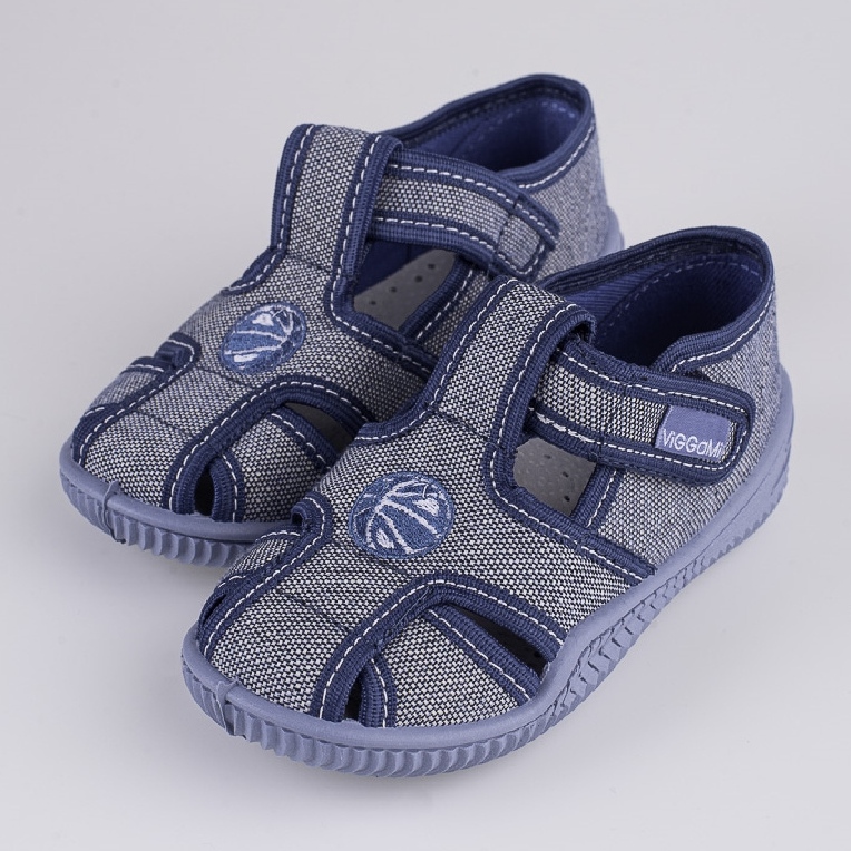 Chinelos de menino bordado Viggami Daniel cinza 1