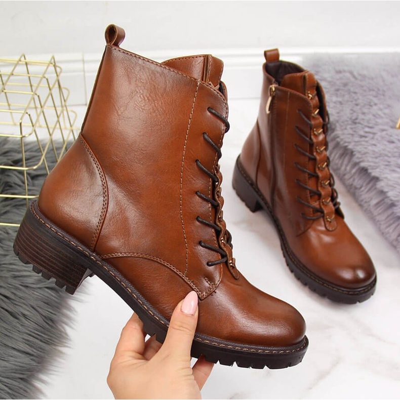 Botas femininas com ornamentos de camelo Vinceza castanho 2