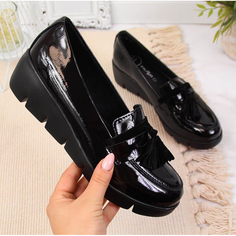 Sapatos femininos de couro envernizado preto Filippo 2