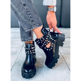 Botas cortadas com tachas pretas NC1127 Preto 1