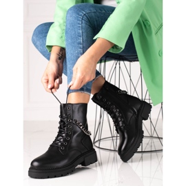 Malas pretas de senhora com corrente Shelovet numa plataforma grossa preto 1