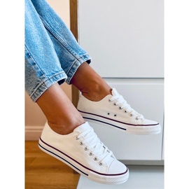 Tênis clássico feminino branco básico 1 Tênis clássico feminino branco básico 1