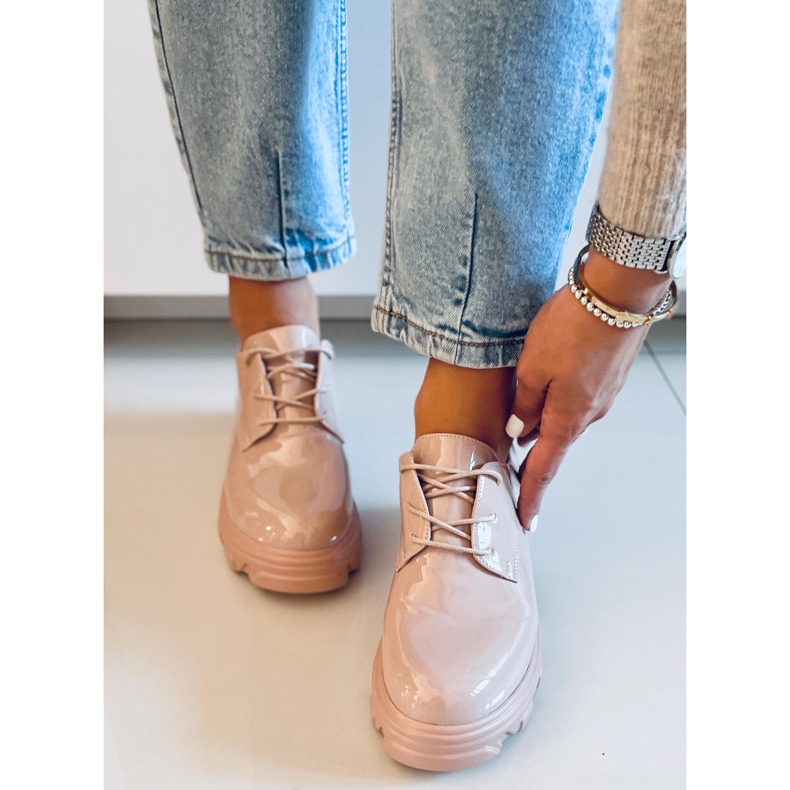 Mocassim Pragma Nude com solado alto bege rosa 2
