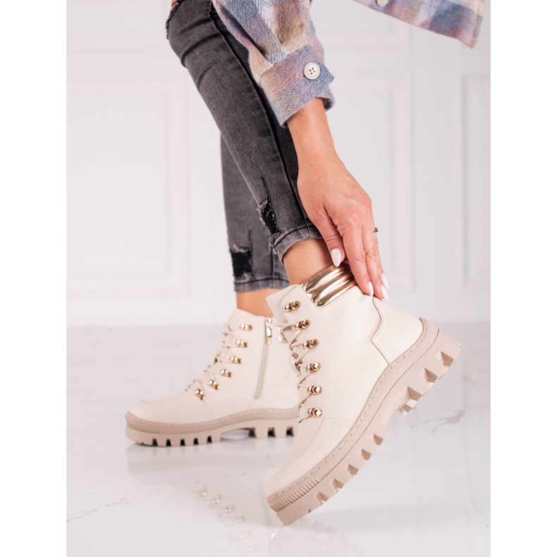 Botas bege da W. Potocki 1 Botas bege da W. Potocki 1