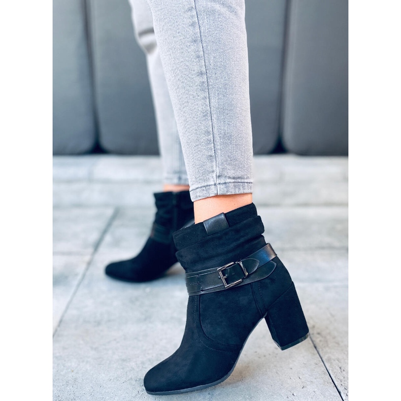 Botas de camurça com salto Terr Black preto 2 Botas de camurça com salto Terr Black preto 2
