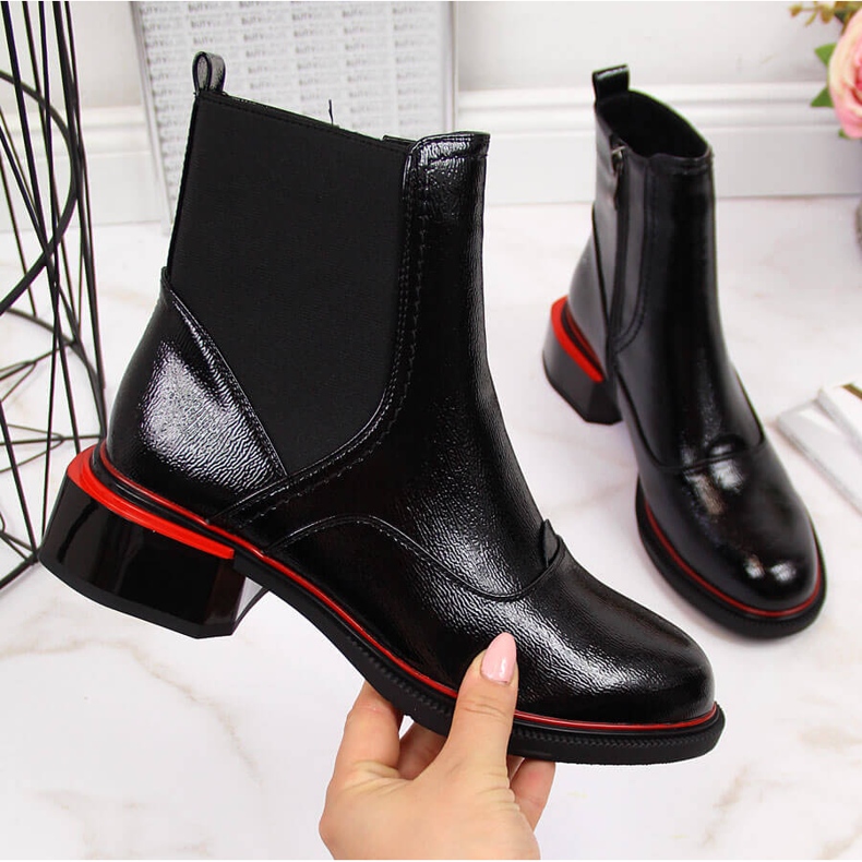 Botas femininas Jodhpur de couro envernizado Filippo preto 2