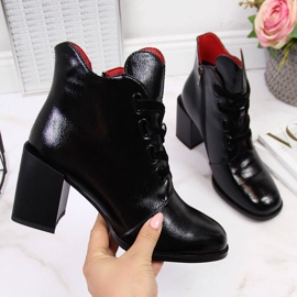 Botas femininas lacadas Filippo pretas com salto decorativo preto 2