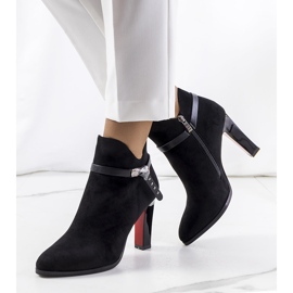 Salto alto preto Deshi 1