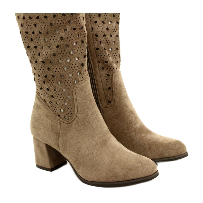 M.Daszyński Botas a céu aberto em uma barra bege SA156-10 4 M.Daszyński Botas a céu aberto em uma barra bege SA156-10 4