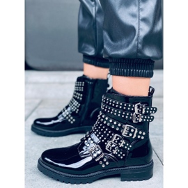 Botas lacadas com tachas Tatum Black Mirror preto 1 Botas lacadas com tachas Tatum Black Mirror preto 1