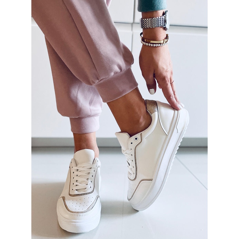 PA1 Tênis feminino Josie Golden branco dourado 1