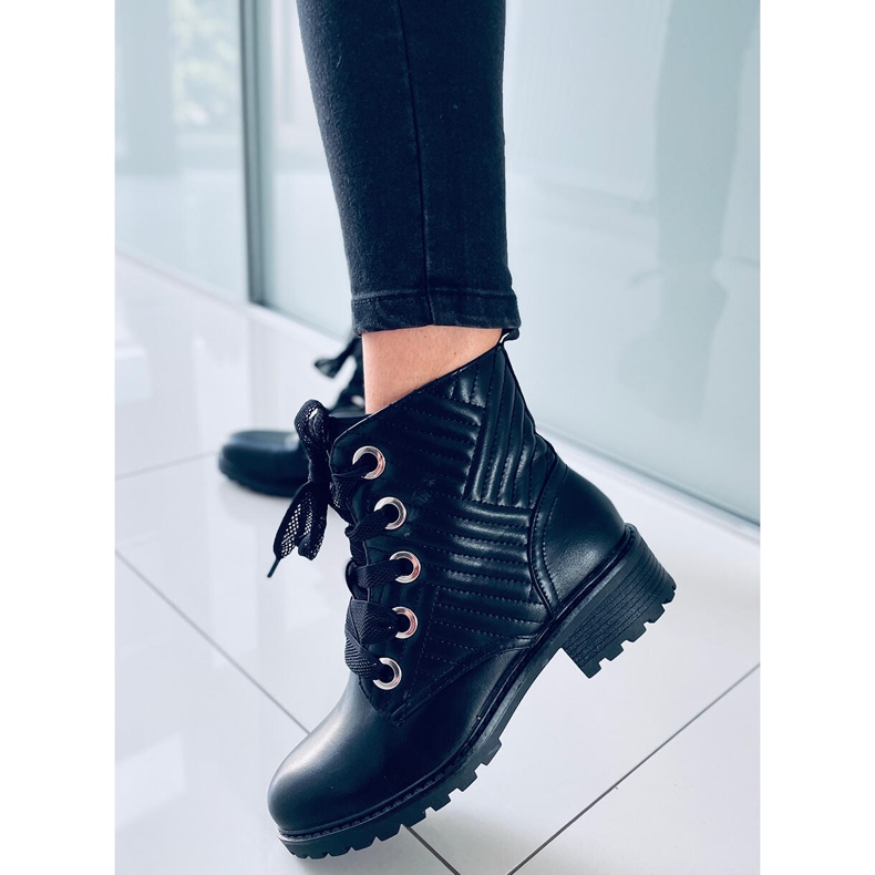 Nagini Bota preta com cadarço preto 2 Nagini Bota preta com cadarço preto 2