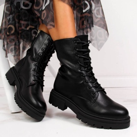 Botas pretas de mulher eVento preto 1