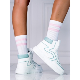 Tênis feminino High Shelovet feito de couro ecológico branco e verde 1