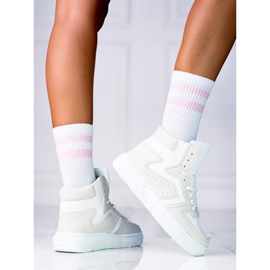 Tênis feminino High Shelovet confeccionado em couro ecológico branco e cinza 1