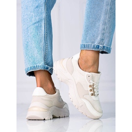 Tênis feminino em uma sola grossa bege Shelovet 1