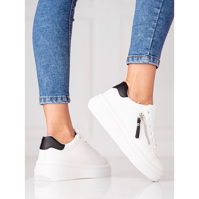 Tênis feminino Shelovet branco com zíper decorativo 1