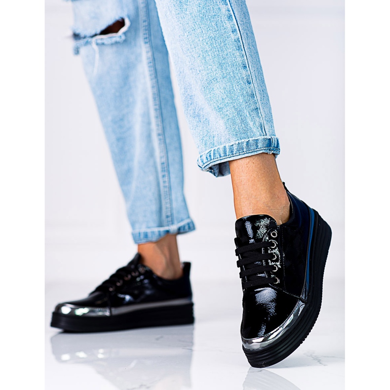 W. Potocki Tênis feminino Shelovet feito de couro ecológico envernizado preto 1