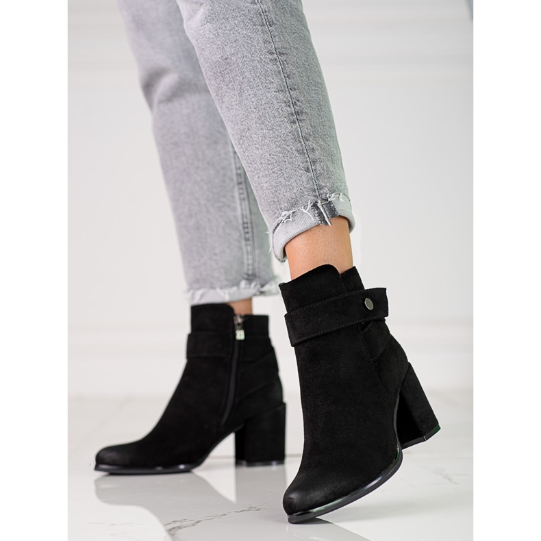 Botas pretas femininas no poste feitas de camurça ecológica Shelovet preto 1