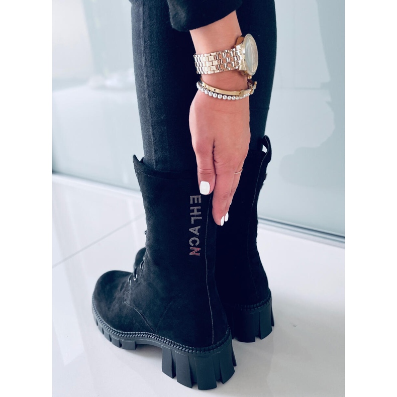 Bota Arne Black com cadarço preto 2