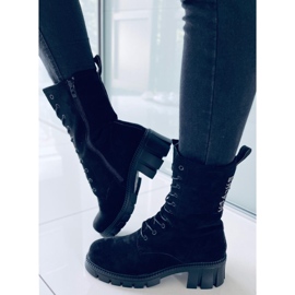 Bota Arne Black com cadarço preto 1